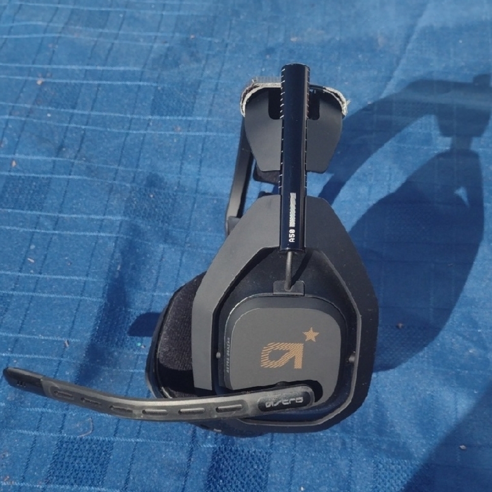 Astro Gaming A50 Headset - Black NWOT - Picture 2 of 2